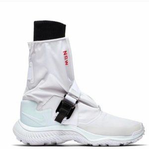 New Size 9.5 Nike White Gaiter Boots Sneakers
